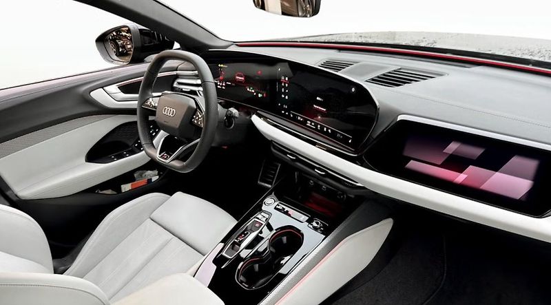 Audi A5 Avant 2.0 e-hybrid Q 360 kam. - fotka 11 z 23