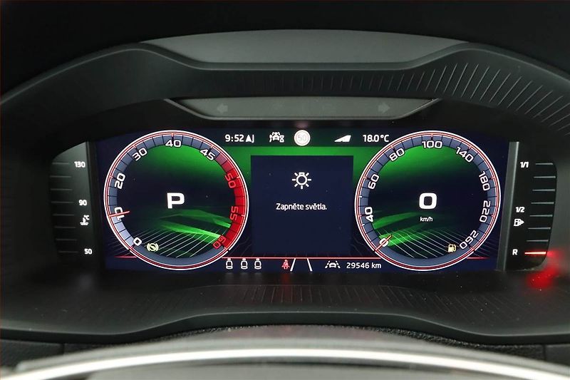 Škoda Karoq (2025) 2.0 TDI, Sportline, Navigace - fotka 8 z 17