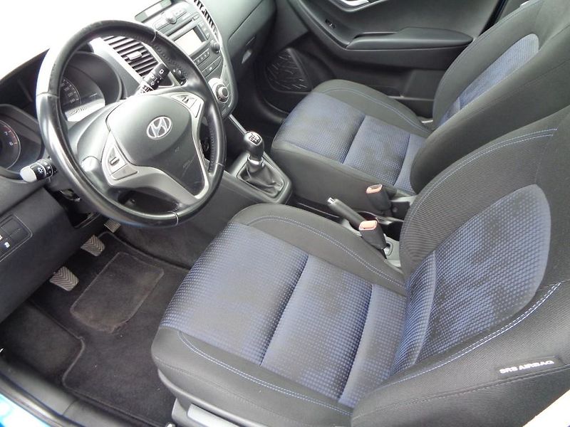 Hyundai ix20 1.4 CVVT M5F 66 kW - fotka 10 z 22