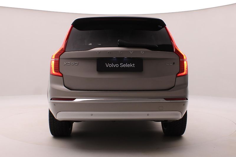 Volvo XC90 B5 AWD INSCRIPTION REZERVACE - fotka 12 z 49