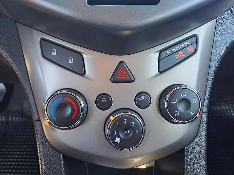 Chevrolet Aveo (2013) 1.2 2x KOLA, TAŽNÉ, SERVISKA - fotka 21 z 29