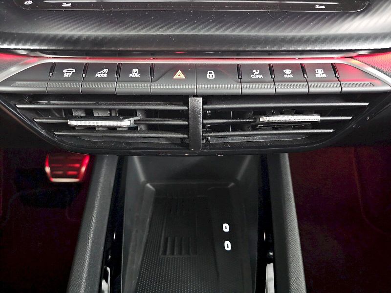 Škoda Octavia (2025) 2.0TSi 195kW DSG RS TAŽNÉ - fotka 26 z 35