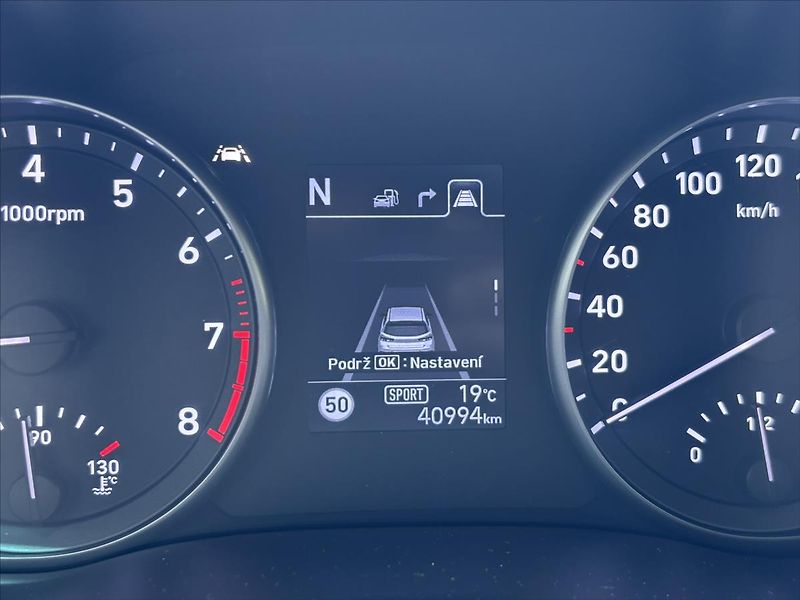 Hyundai i30 1,5 TGDi 118kW Smart ZÁRUKA - fotka 44 z 45