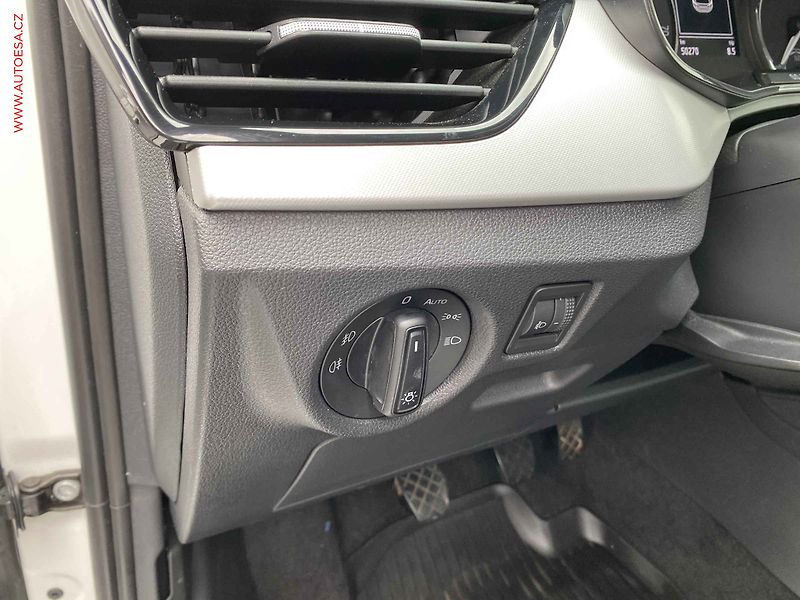 Škoda Scala (2021) 1.0 TSi, 1.maj,ČR, Ambition - fotka 16 z 19