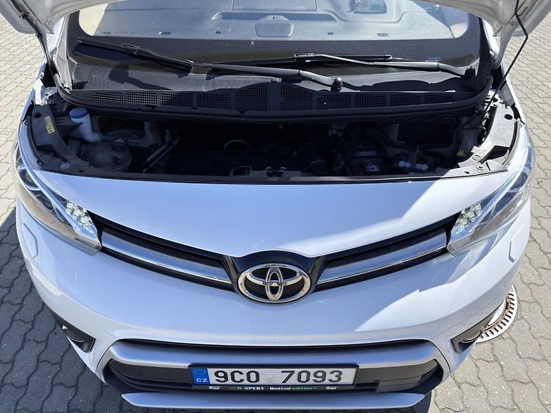 Toyota ProAce Verso 2.0D-4D 130 kW 6 míst, DPH - fotka 12 z 27