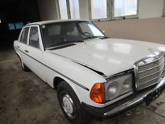 Mercedes-Benz 123 (1976) 240D - fotografie inzerátu