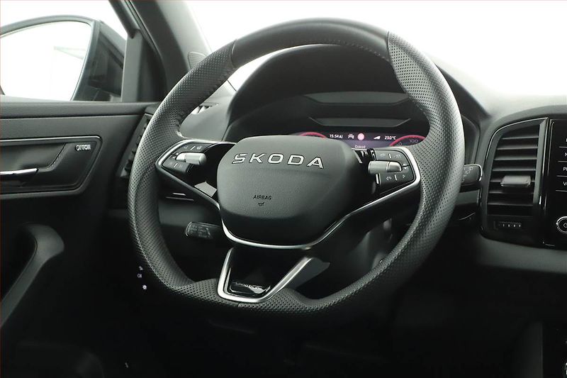 Škoda Karoq (2025) 2.0 TSI, SPORTLINE, AUTOMAT - fotka 8 z 21