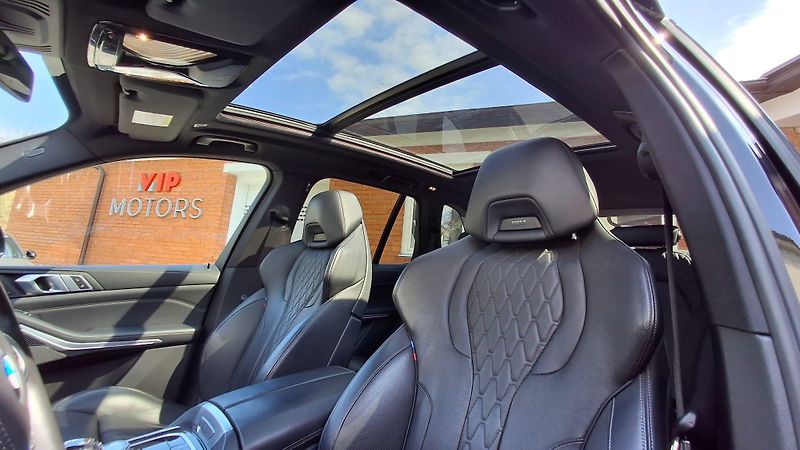 BMW X5 4.0xD-MPAK-R22-NEZ.T.-TAŽNÉ - fotka 13 z 43