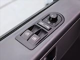 Volkswagen Multivan 2,5 TDI 96kW Comfortline - náhled 15