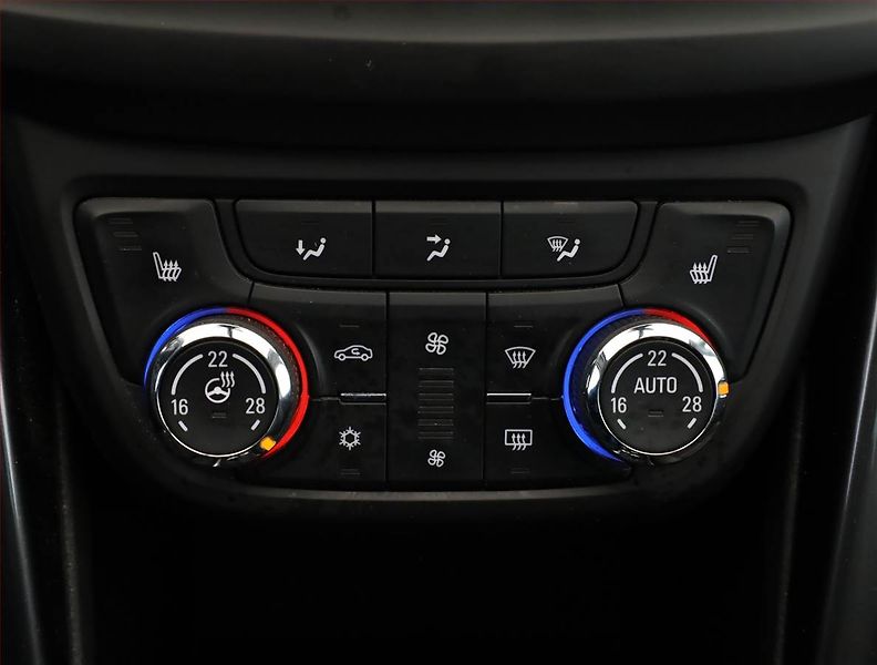 Opel Zafira (2017) 2.0 CDTI, 7 míst, Kůže, Navi - fotka 12 z 20