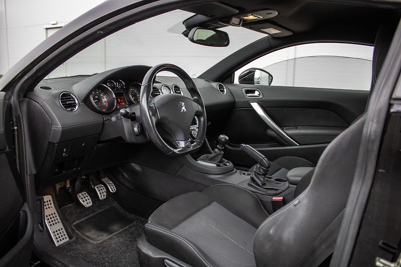 Peugeot RCZ 147kW 2014 - fotka 10 z 25