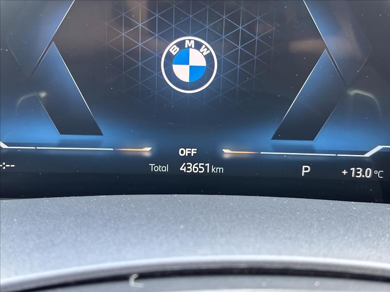BMW X6 3,0 40i 280kW M-Sport xDrive - fotka 38 z 46