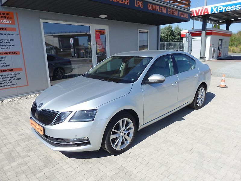 Škoda Octavia 1.6 TDI ZÁLOHOVÁNO - fotka 3 z 17