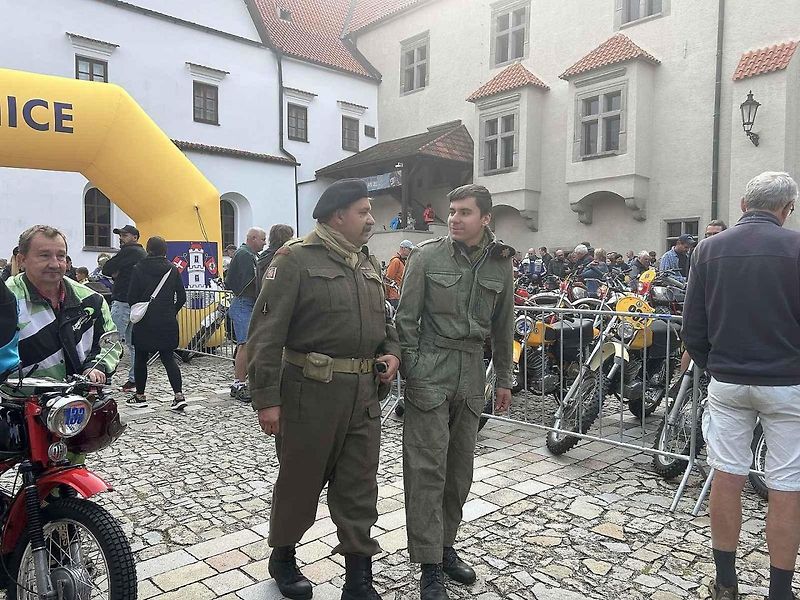 Vzpomínková motocyklová Soutěž Šumavou.