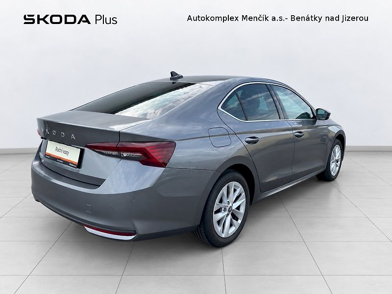 Škoda Octavia (2025) TOP SELEC TD 110/2.0 A7F - fotka 2 z 31
