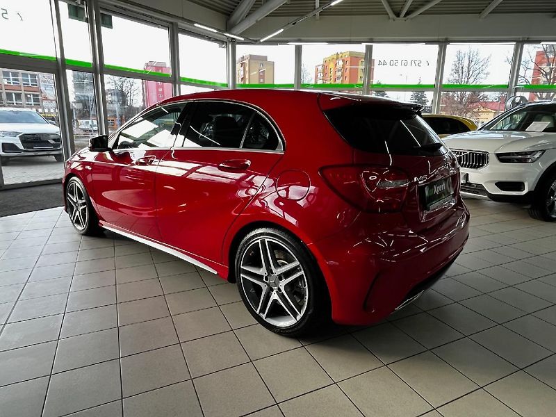 Mercedes-Benz Třídy A 45 AMG 4Matic - fotka 6 z 29