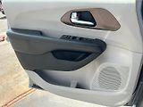 Chrysler Pacifica (2019) 3.6i, 214KW, BLIS - náhled 22