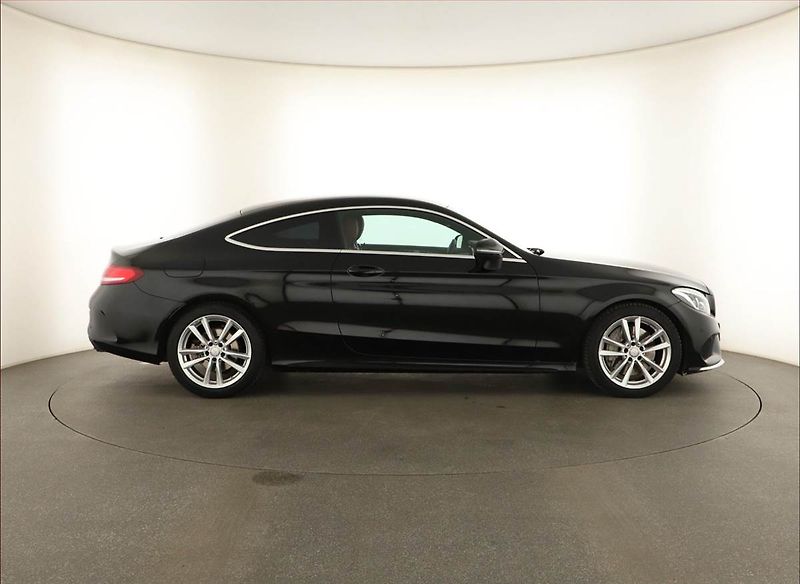 Mercedes-Benz Třídy C (2016) C 250 CDI - fotka 6 z 20