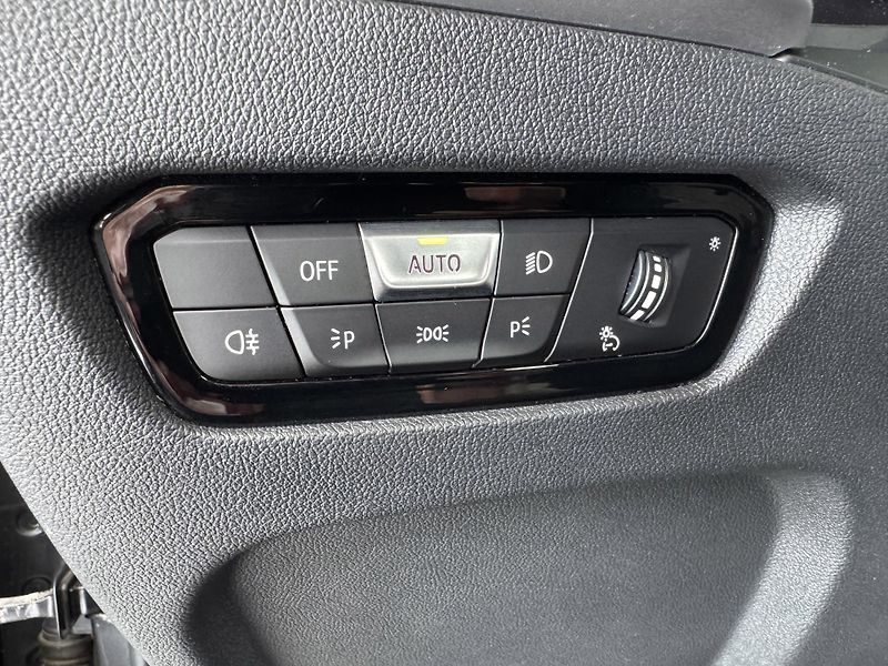 BMW Řada 3 320d 140kW*Kůže*PlnýServis*Taž - fotka 26 z 34