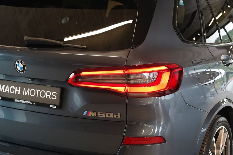 BMW X5 M50d, M Professional, Masáž - fotka 15 z 57