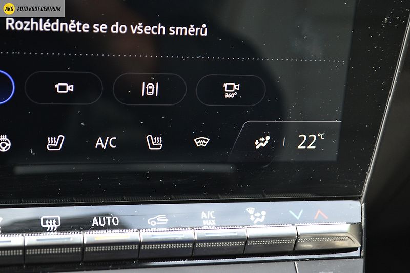 Renault Espace VI ICONIC E-TECH FULL HYBRID 2 - fotka 37 z 71
