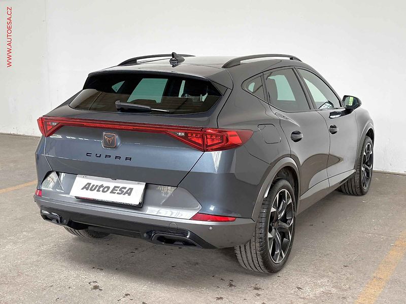 Cupra Formentor (2023) 2.0 TSi 4Drive, 1.maj,ČR - fotka 4 z 16