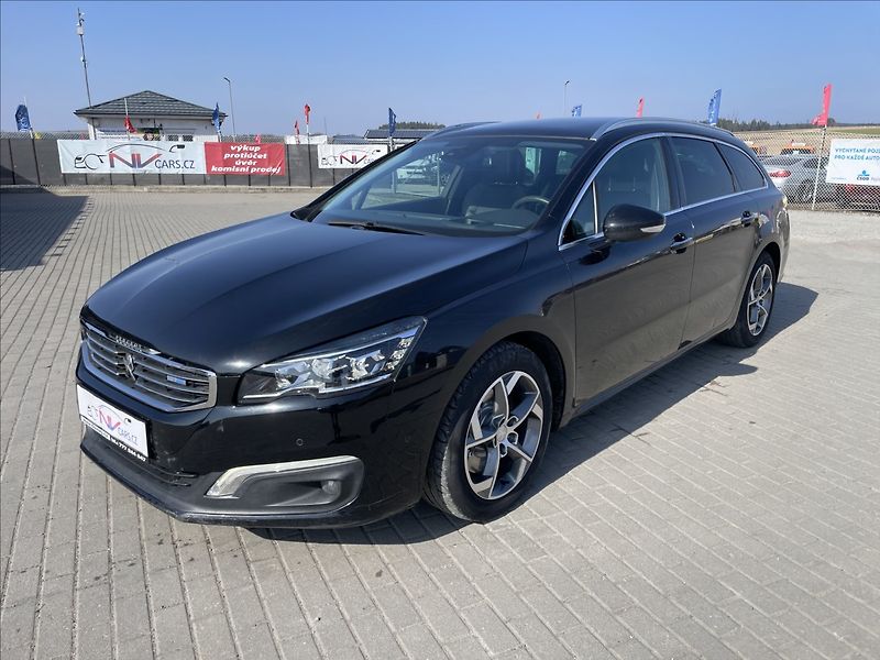 Peugeot 508 2,0 HDI 133kw SW Allure Automa - fotka 32 z 40