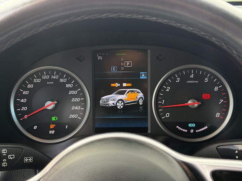 Mercedes-Benz GLC (2020) 200 / 140 kw / 4matic - fotka 20 z 22