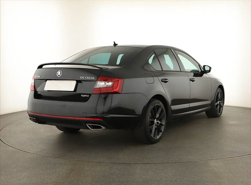 Škoda Octavia (2017) RS 2.0 TDI 4x4 DSG, 4X4 - fotka 5 z 14
