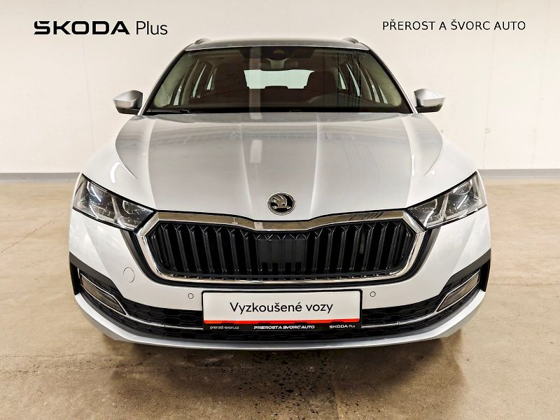 Škoda Octavia (2022) 2.0 TSI 140 kW DSG 4x4 Style P - fotka 4 z 30