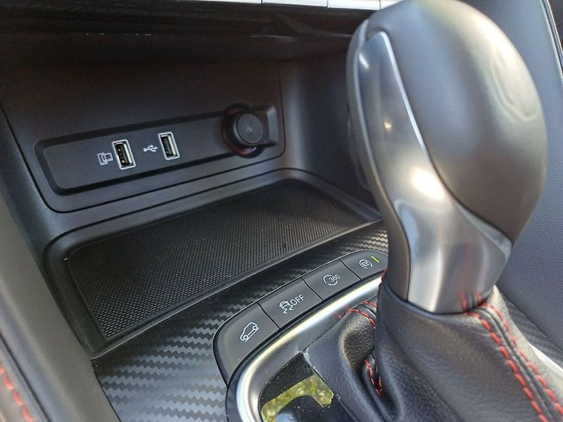 MG ZS Exclusive 1,0 TGI 82 kW 2WD 6A - fotka 15 z 20