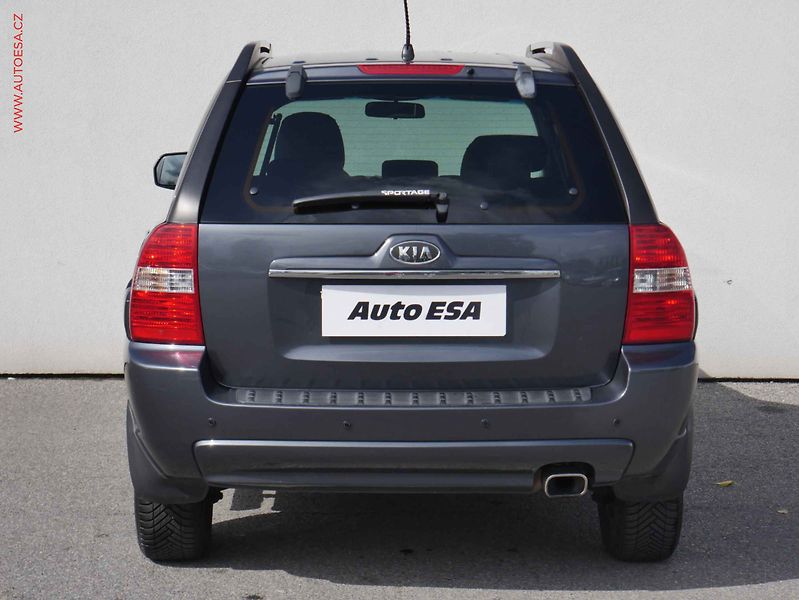 Kia Sportage (2008) 2.0i 4x4, ČR, AC, temp - fotka 5 z 15