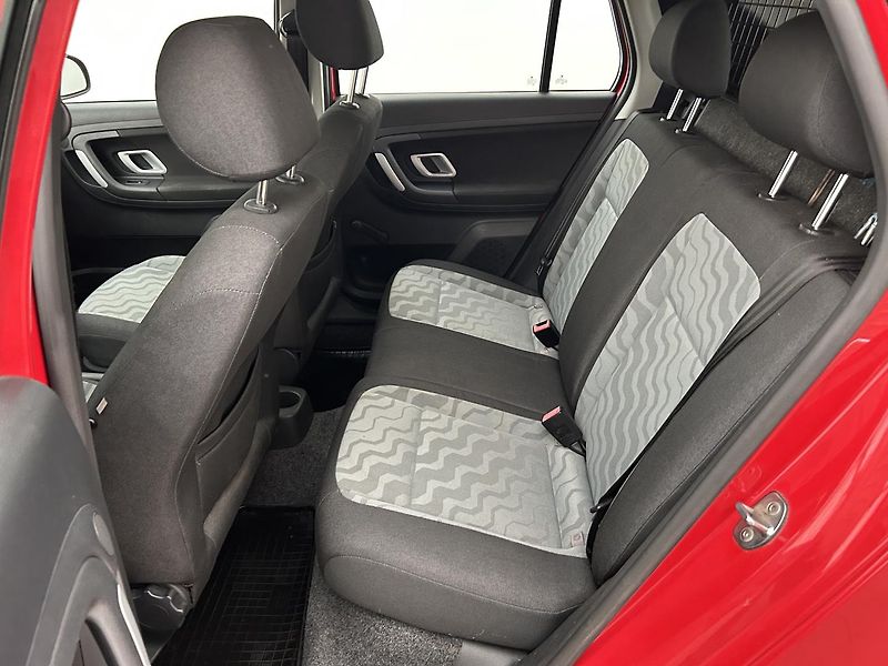Škoda Fabia 1.9 TDI Ambiente - fotka 19 z 25
