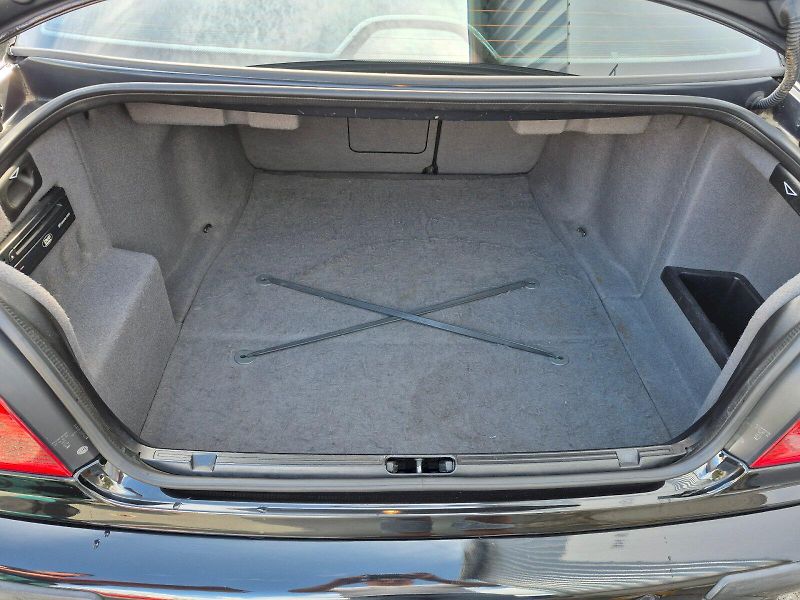 BMW Řada 5 (1996) 540i 210kW - fotka 22 z 23