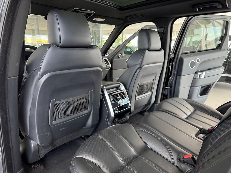 Land Rover Range Rover Sport 3,0SDV6 HSE*225kW*REZERVACE! - fotka 21 z 46