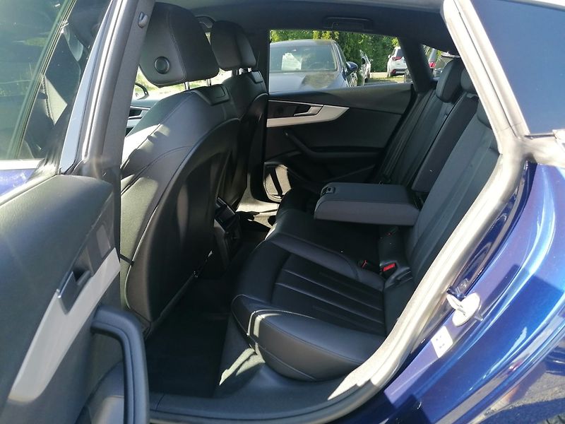Audi A5 (2021) Sportback 2.0 35TDi S-Tronic - fotka 10 z 28