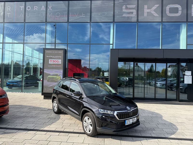 Škoda Karoq Selection  1,5TSI 110kW DSG - fotka 1 z 18