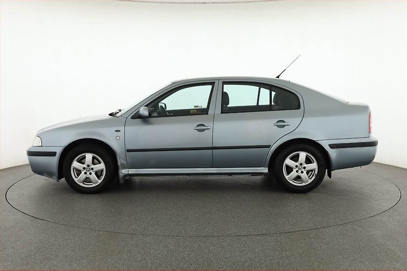 Škoda Octavia (2002) Elegance 1.9 TDI, Serv.kniha - fotka 3 z 12