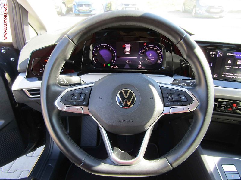 Volkswagen Golf (2022) 1.6TDi, LED, DSG - fotka 13 z 21