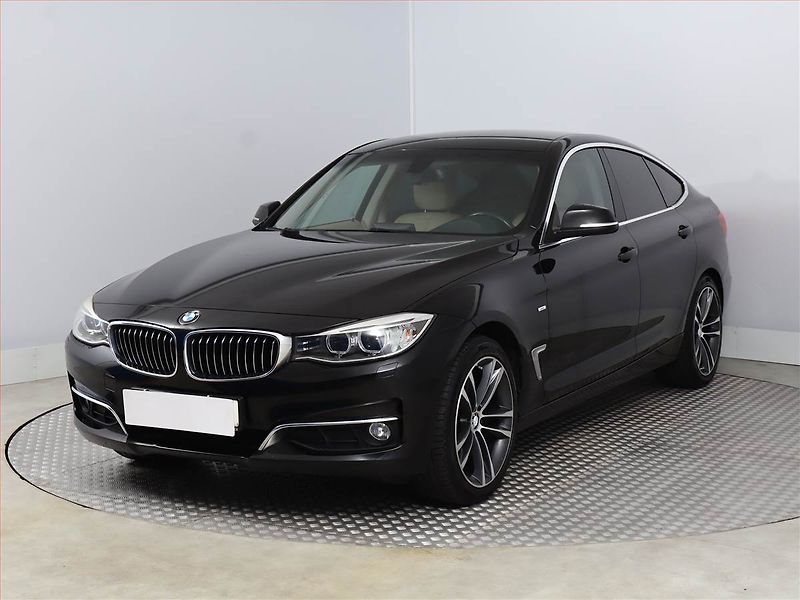 BMW Řada 3 (2014) 320d xDrive GT, 4X4, Automat - fotka 2 z 20