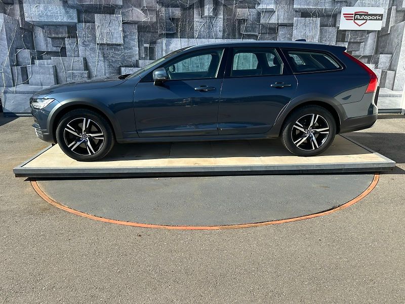 Volvo V90 (2018) 2.0D, 140KW, CROSSCOUNTRY - fotka 4 z 25
