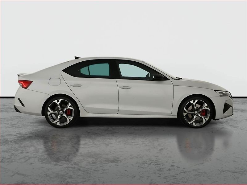 Škoda Octavia (2024) RS 2.0 TSI, RS, Navigace - fotka 6 z 20