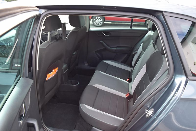 Škoda Rapid (2016) 1.2TSI 66kw AMBITION JOY XENON - fotka 13 z 49