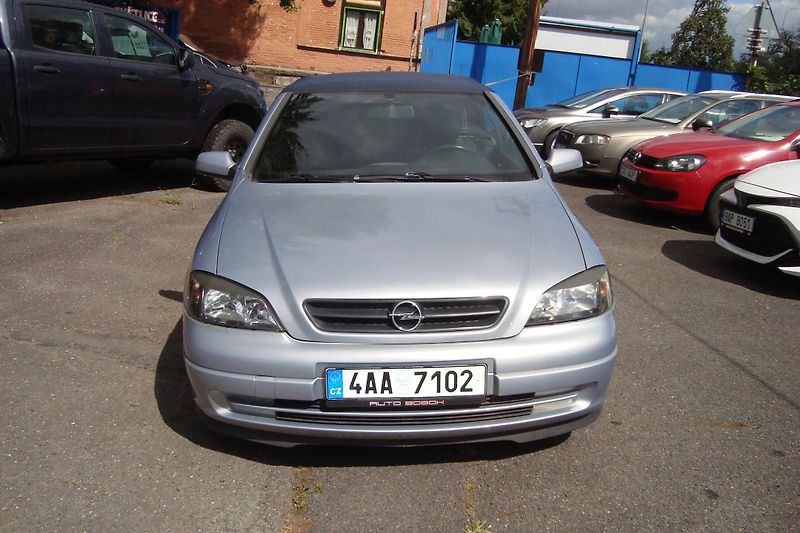 Opel Astra (2002) 1.6i,16V,Cabrio,Bertone,El.Stř - fotka 3 z 65