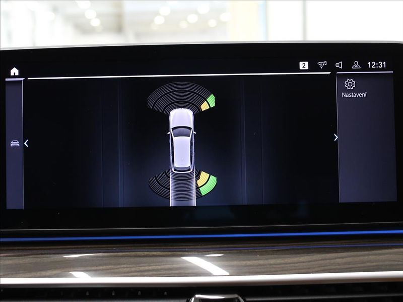 BMW Řada 5 530e xDrive Luxury Pano.ČR   2 - fotka 17 z 28