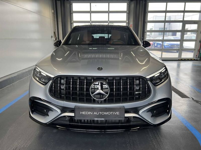 Mercedes-Benz GLC (2026) AMG 53 4MATIC+ kupé - fotka 2 z 11