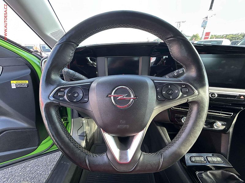 Opel Mokka (2021) 1.2T, 1.maj,ČR, AC, park - fotka 12 z 19