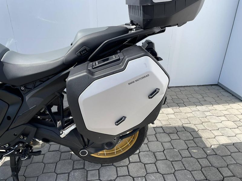 BMW (2026) R 1300 GS - fotka 11 z 15