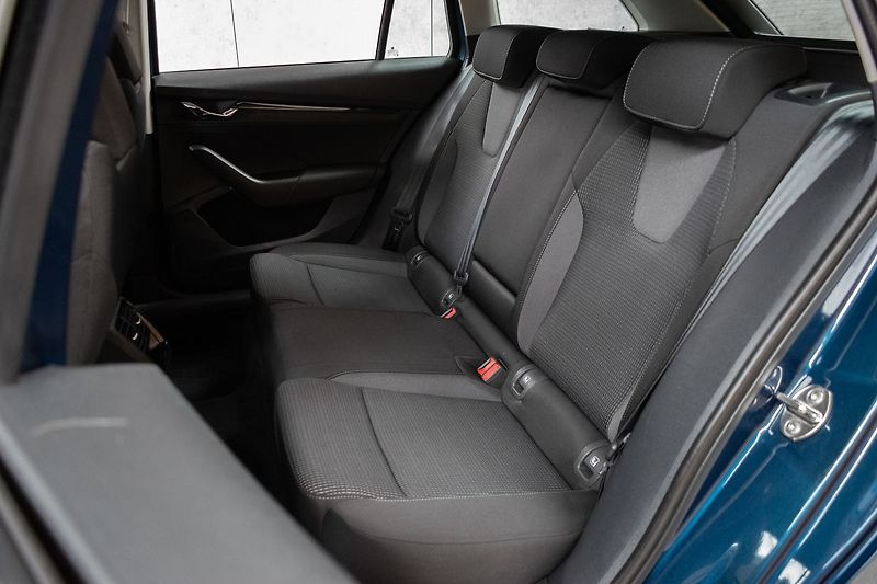 Škoda Octavia 1.0 TSI e-TEC*AMBITION+*ČR 1.M - fotka 11 z 34