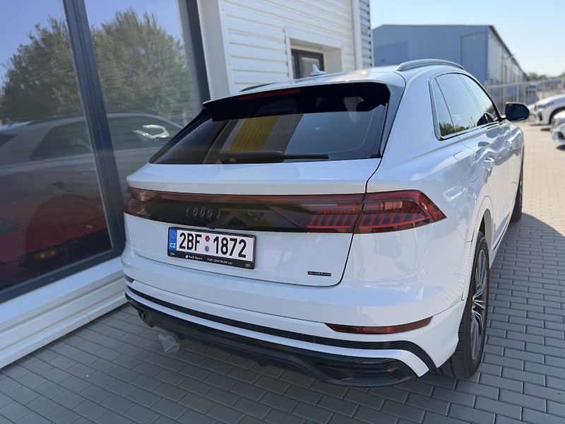 Audi Q8 (2020) S-line Možnost odpočtu DPH - fotka 4 z 10